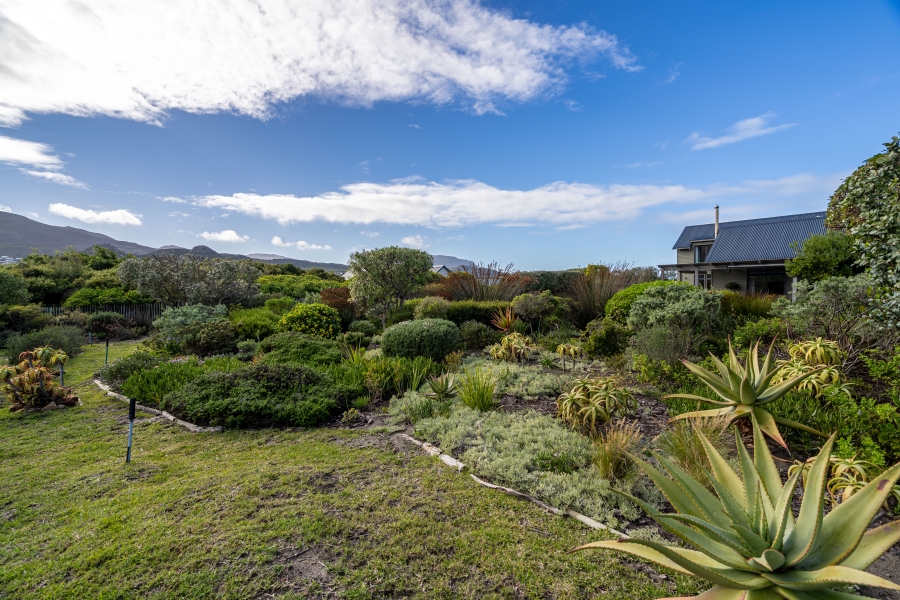 To Let 3 Bedroom Property for Rent in Lake Michelle Western Cape